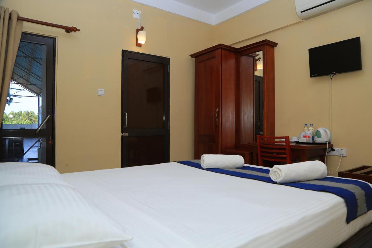 Pj Hotels Jaffna Exterior photo