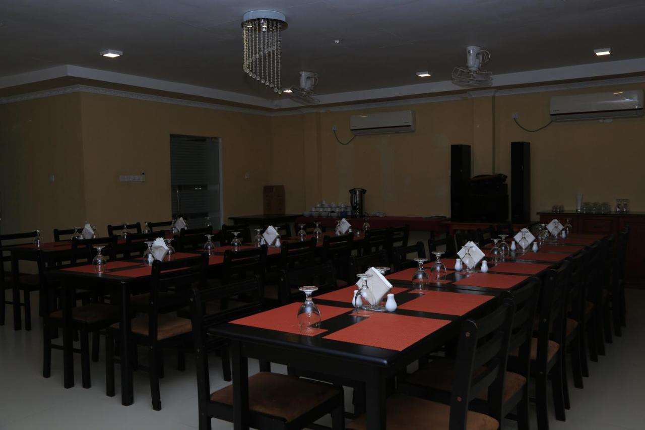 Pj Hotels Jaffna Exterior photo